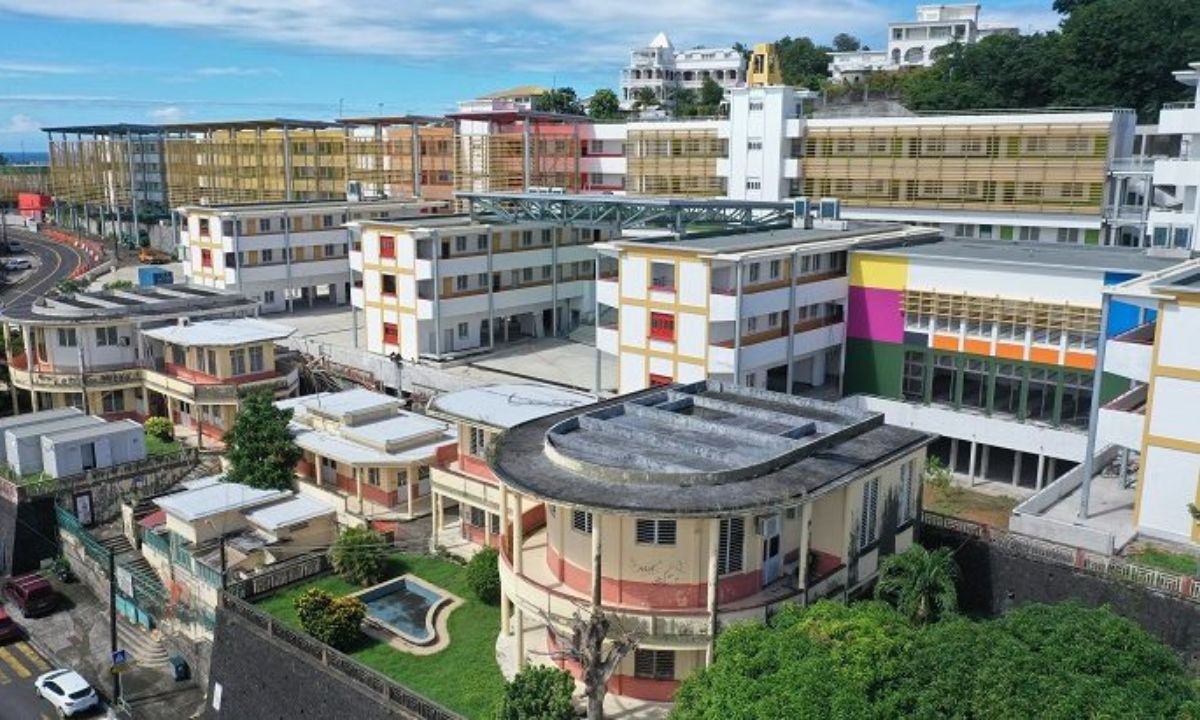 Lycée Victor Schoelcher