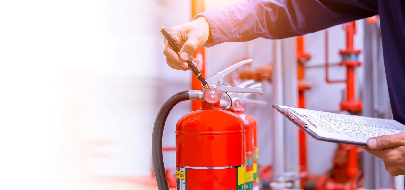 Les normes incendie dans un bâtiment public sont régies par le code de la construction et de l’habitation. 